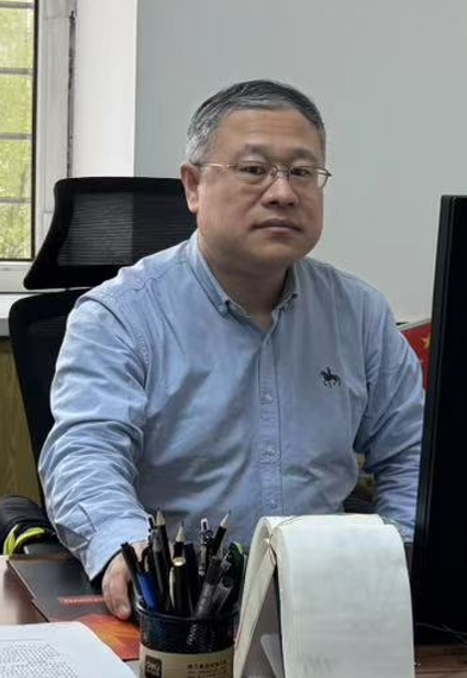 /uploads/image/2025/05/14/dd69ecbd6020812f0f57322ab120ee72.png 经韬头像封面.png